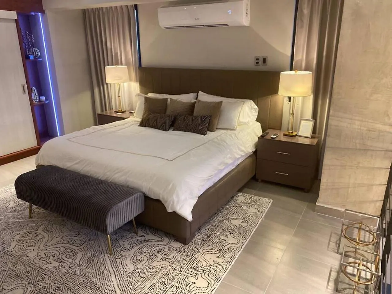 Rl 604 Romantic Penthouse Pvt Terrace, Jacuzzi And Bbq 산토도밍고 아파트